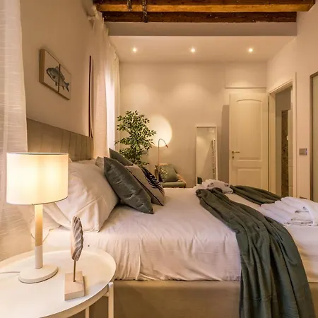 - Biennale 1 - 2 - 3 Apartment Venedig
