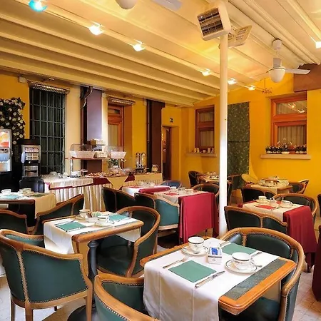 Ca' Marinella Szálloda 3*