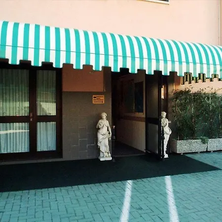 罗马酒店
