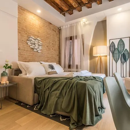 Apartment - Biennale 1 - 2 - 3 *