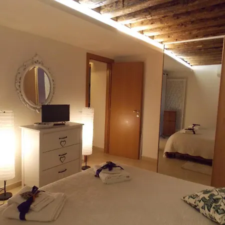 La Casa Di Sonia Apartment *
