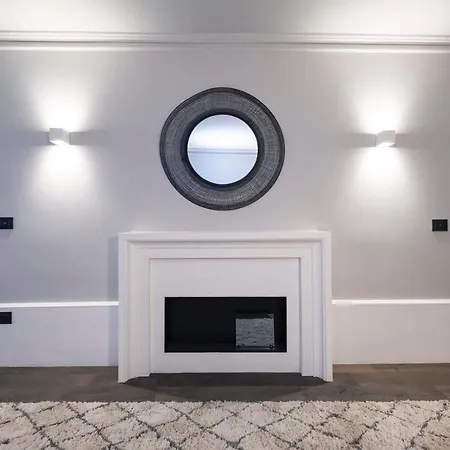 Joseph Apartment *