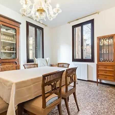 Apartment Del Remer - 5mins From San Marco Sq Venice