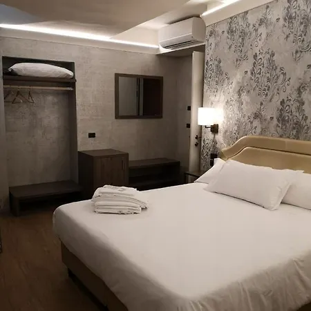 Cavanella 2* Venice