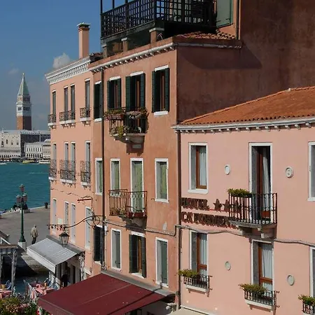Ca' Formenta 3* Venice