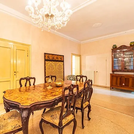 Casa Vescovo, Free Wi-fi Near San Marco Square Apartament