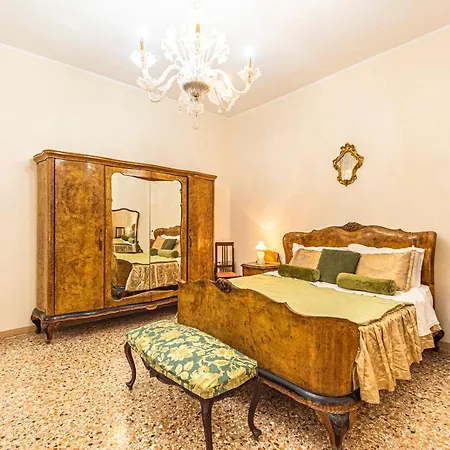 Casa Vescovo, Free Wi-fi Near San Marco Square Apartament *