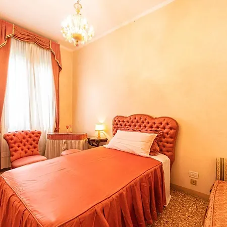 Casa Vescovo, Free Wi-fi Near San Marco Square Apartment *