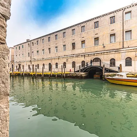 Apartment Casa Vescovo, Free Wi-fi Near San Marco Square *