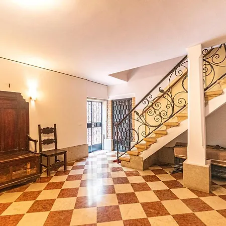 Apartment Casa Vescovo, Free Wi-fi Near San Marco Square *