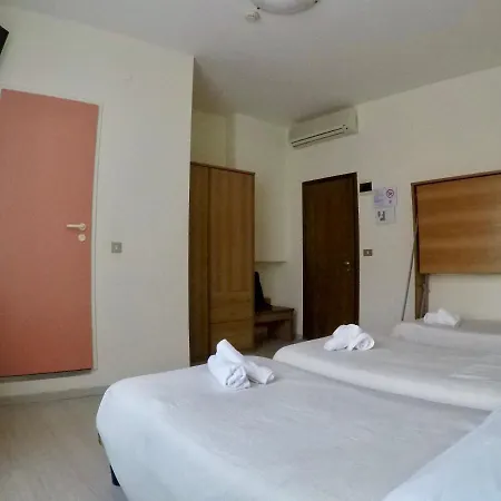 Silva Hotel *