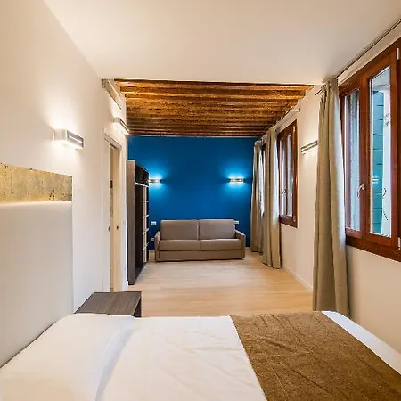 Aparthotel Charming Palace Corte Del Teatro Venice
