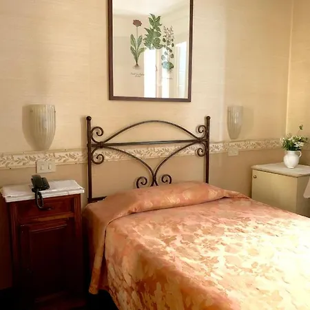 La Calcina Hotel
