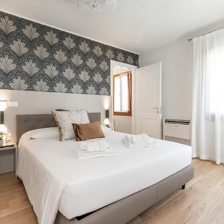 Grifoni Boutique * Venetië