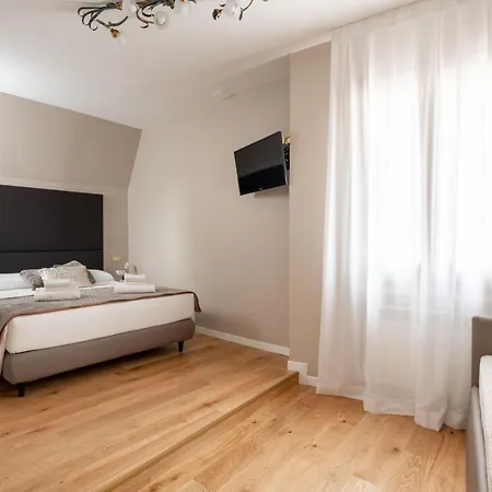 Herion Guest house 2*
