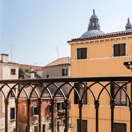 Dorsoduro Charme By Wonderful Italy Apartment *