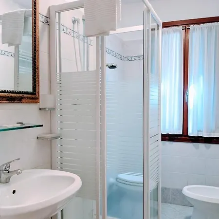 Ca' San Vio Bed & Breakfast 3*