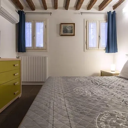 San Giacomo Apartment *