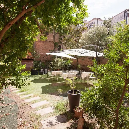 Bed & Breakfast Casa Del Melograno 3*