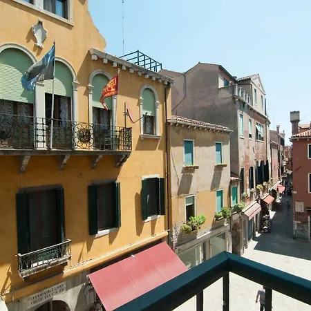 Venice Resorts Guest House