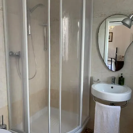 Bed & Breakfast Al Teatro With Canal View Venice