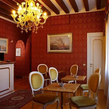 Locanda Correr 3*