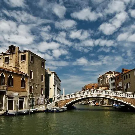 Andrea Flat Mezzanine Floor Apartment Venice