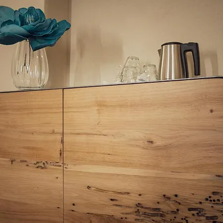 Cinqueteste Luxury Affittacamere 2*