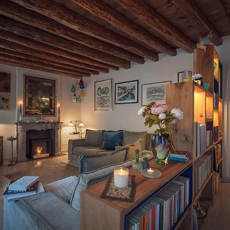 Affittacamere Cinqueteste Luxury 2*