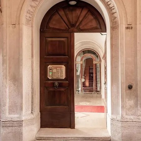Luxury Loft Next To Saint Mark *