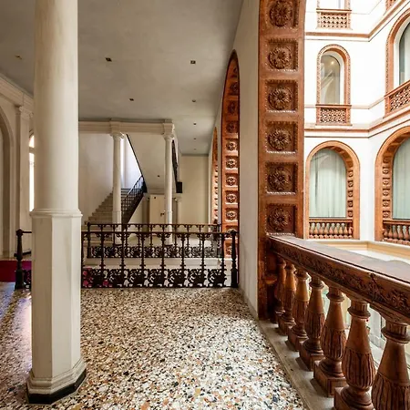 Luxury Loft Next To Saint Mark Apartment