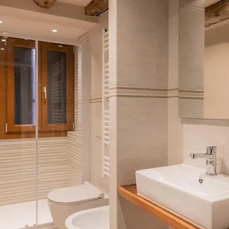 Andrea Flat 3rd Floor 아파트 베니스