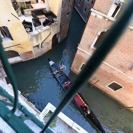 Lägenhet Flat With Canal View Near San Marco *