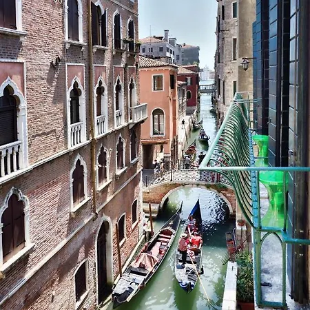 Lägenhet Flat With Canal View Near San Marco Venedig