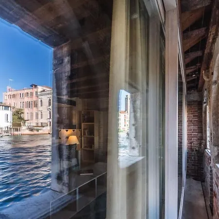 Ca' Del Fontego - Luxury Grand Canal Villa