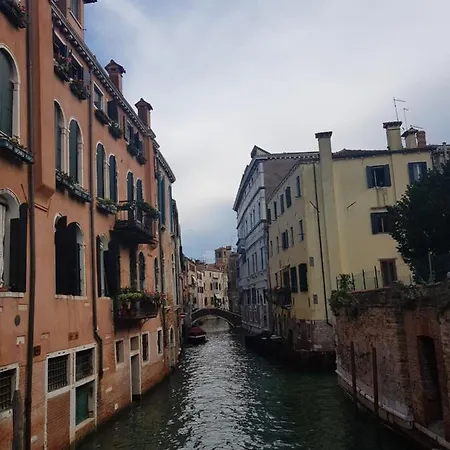 Golden Place Venice