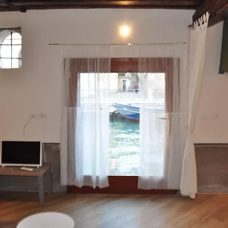 Canal View Appartamento *