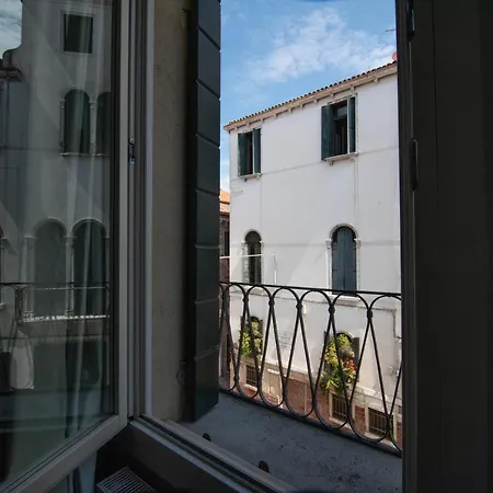 Delle Vele Apartment *