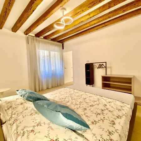 Aparthotel House New Wi Fi Island