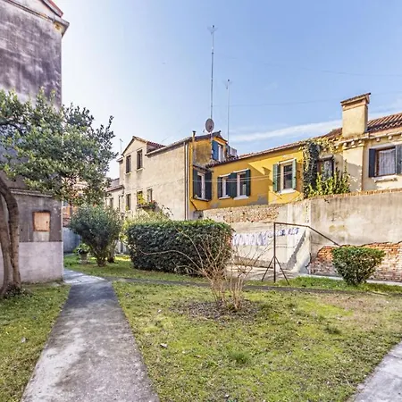 Residenza Al Giardino Apartment Venice