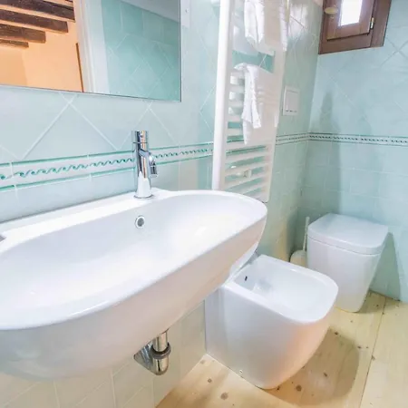 Ca Cicogna Air Conditioning And Fast Wifi, Central Location Apartment Апартаменты *