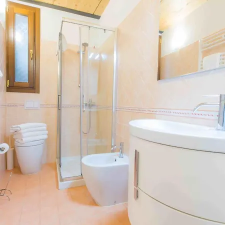 Апартаменты Ca Cicogna Air Conditioning And Fast Wifi, Central Location Apartment Венеция
