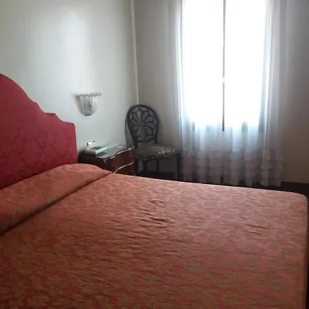 Piccola Fenice 3*