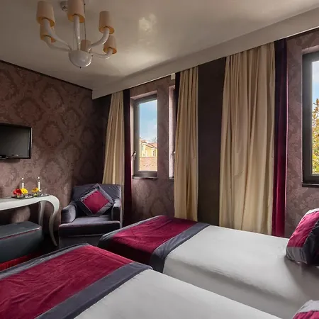 Carnival Palace - Collection Hotel Venice