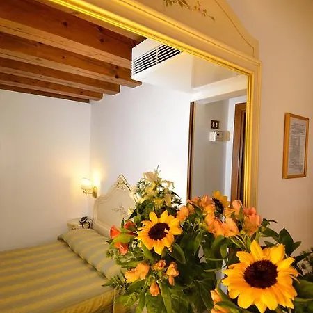 Hotel Orion 2*
