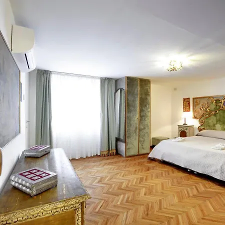 Venetian Accademia Dorsoduro District Apartment *