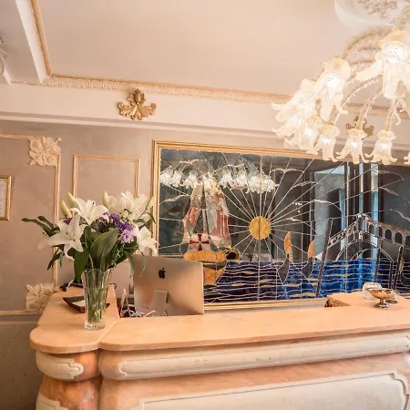 Ego' Boutique - The Silk Road 4* Venice