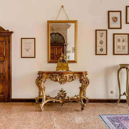 Apartment La Fenice