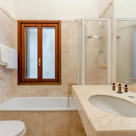 Apartment La Fenice Venedig