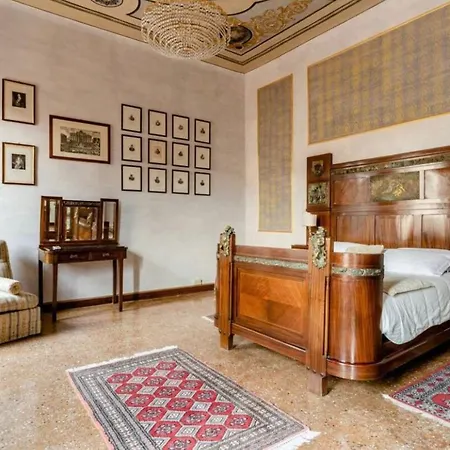 Apartment La Fenice Venedig